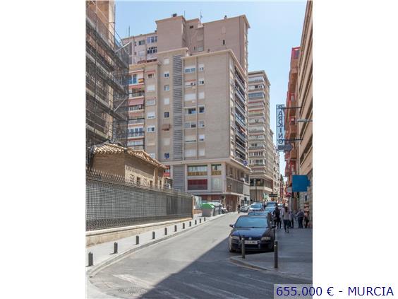 Vendo piso de 4 habitaciones en  Murcia Capital