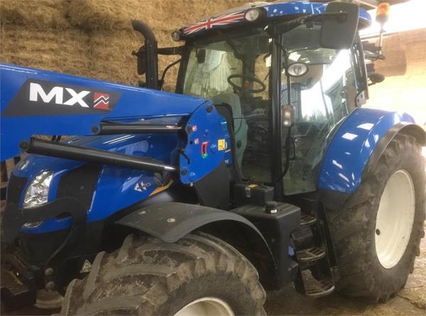 New Holland T6.175 with MX loader
